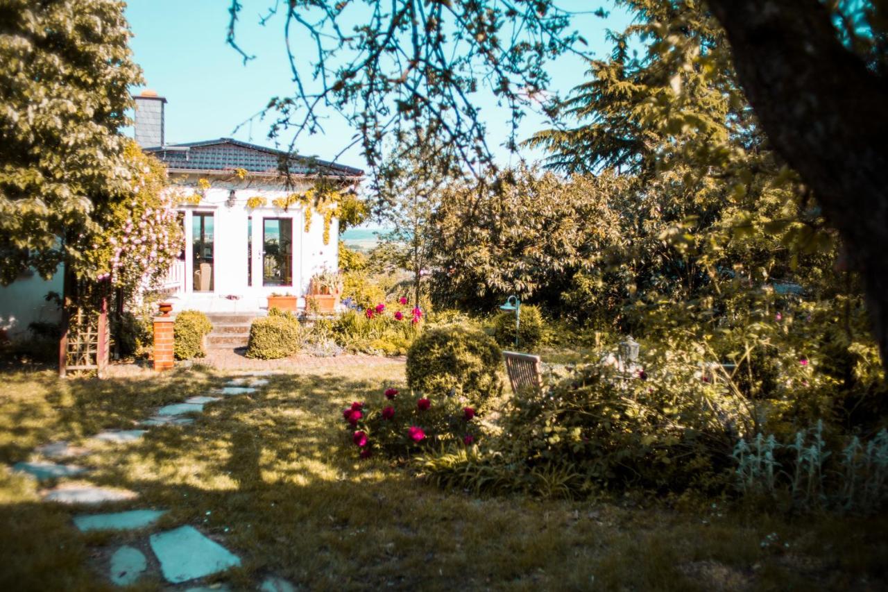 Bed & Breakfast Unter Den Linden Hungen Eksteriør bilde